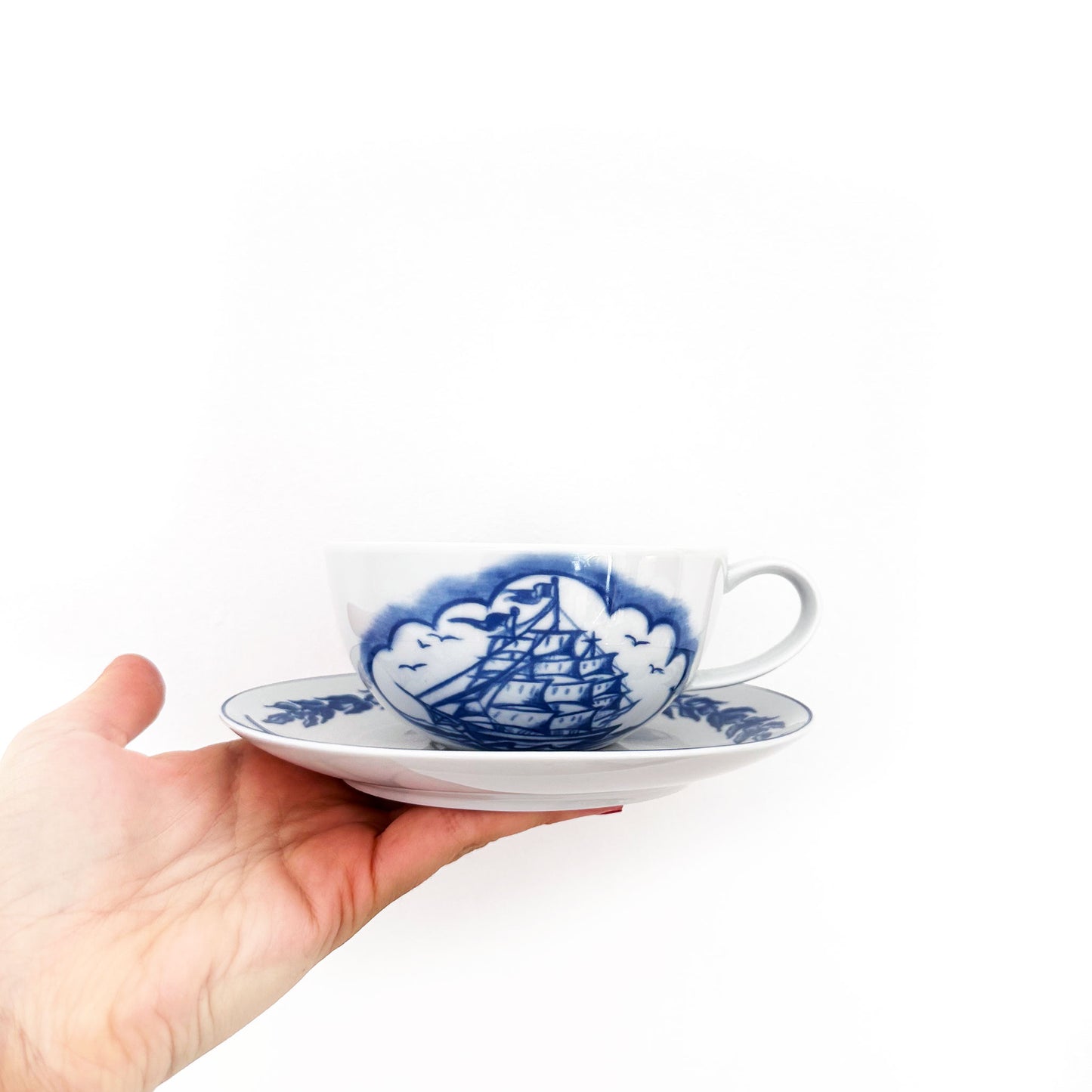 Reunion Cup and Saucer, Ø 11,5 cm / Ø 16 cm